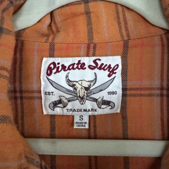 Vintage Pirate Surf Men’s Flannel Button Down size small - Picture 4 of 7